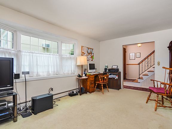 5th image of 53 Serena Ln