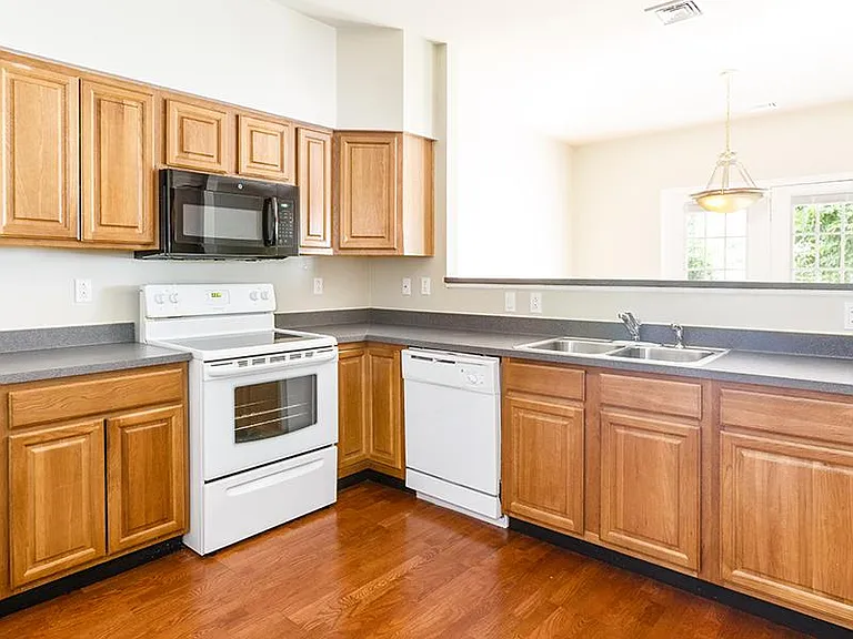 222 Washington Rd #A — Photo 4