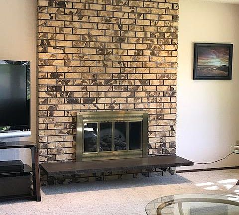 5th image of 500 Surrey Ct