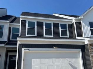 22040 Harvest Ave, Rogers, MN 55374