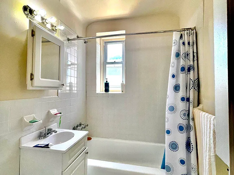 1615 Avenue I #1 — Photo 5