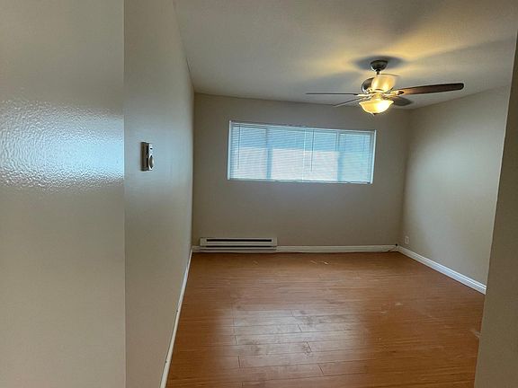 5th image of 7237 Amigo Ave #11