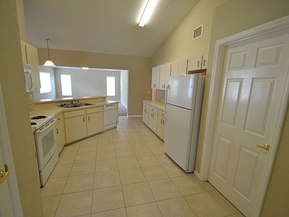 4th image of 3482 Imperial Manor Way
