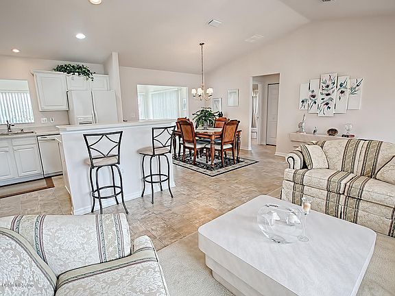 4th image of 13990 SE 85th Ct