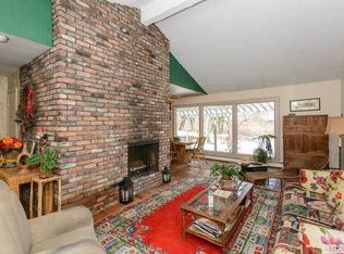 10 Bayview Pl, Locust Valley, NY 11560