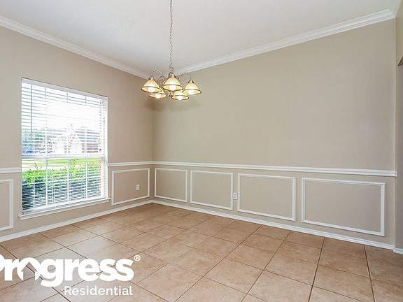 4th image of 5069 Blanco Dr