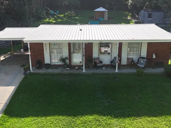 651 Gregory St, Chattahoochee, FL 32324