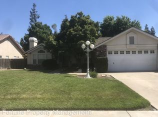3039 W Packwood Ct, Visalia, CA 93277