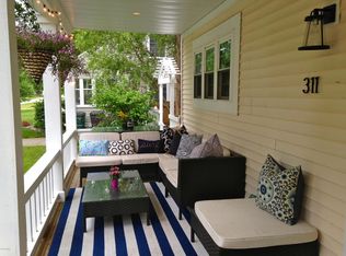 311 N Division St, Spring Lake, MI 49456