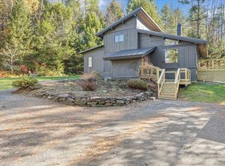 81 Stowebury Rd, Waterbury Center, VT 05677