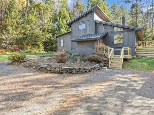 81 Stowebury Road, Waterbury, VT 05677