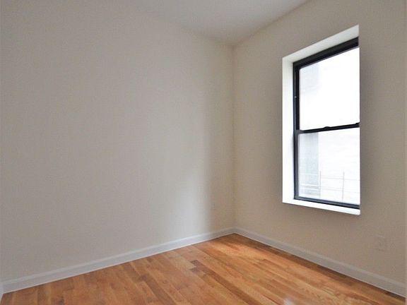 4th image of 505 W 135th St APT 22