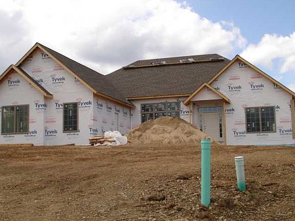 5th image of 228A Crab Apple Dr