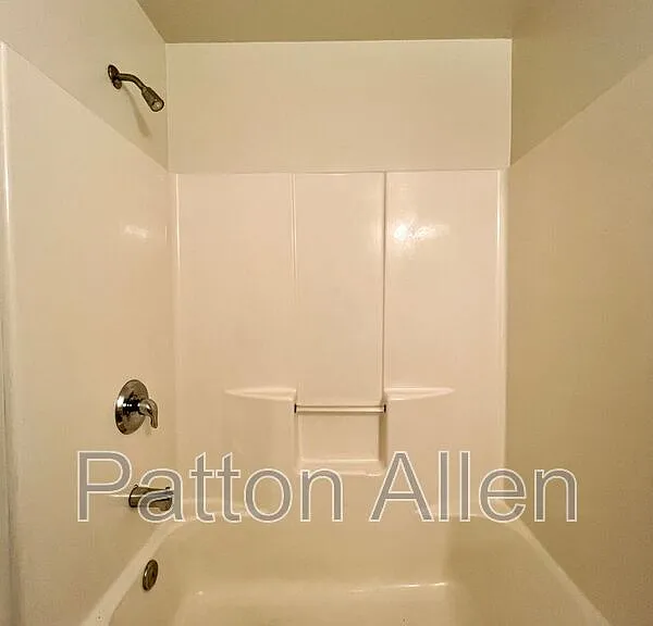 43 Ravenscroft Dr #3 — Photo 12