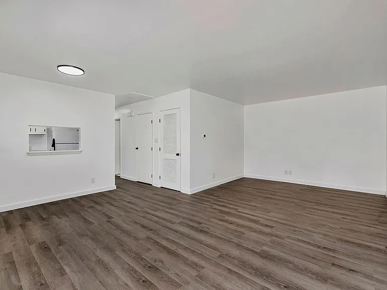 Call or text Direct for Showing

Apply at

Under Rental's