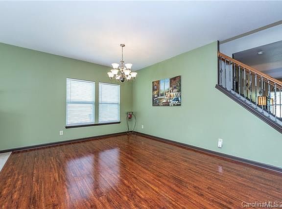 5th image of 13918 Lawrence Farm Ln