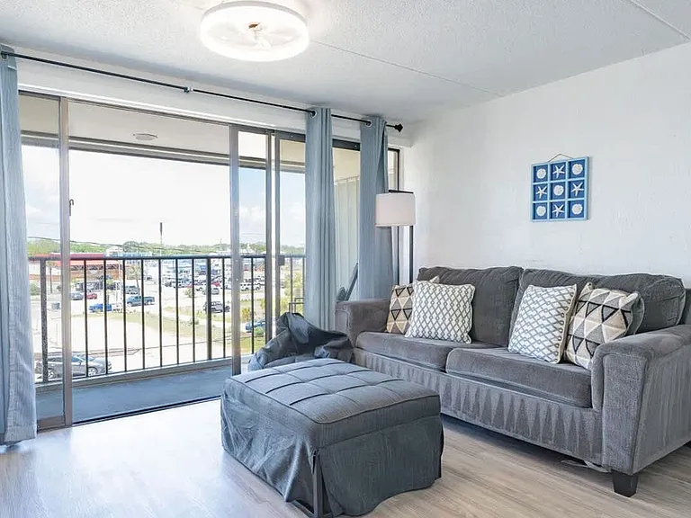 222 Carolina Beach Ave N #213 — Photo 8