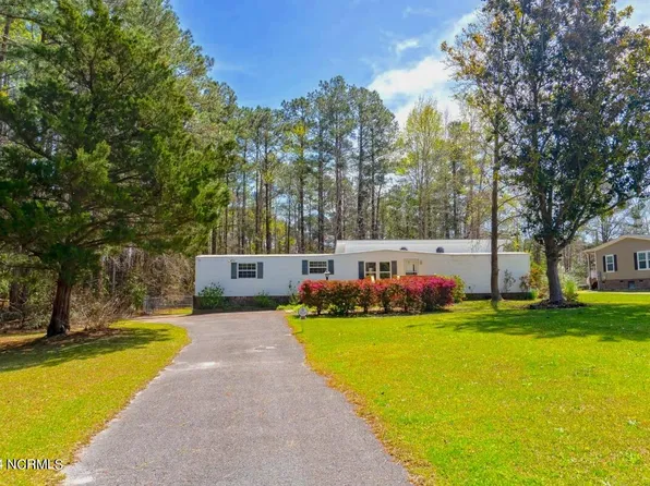 233 Woodland Drive, Swansboro, NC 28584