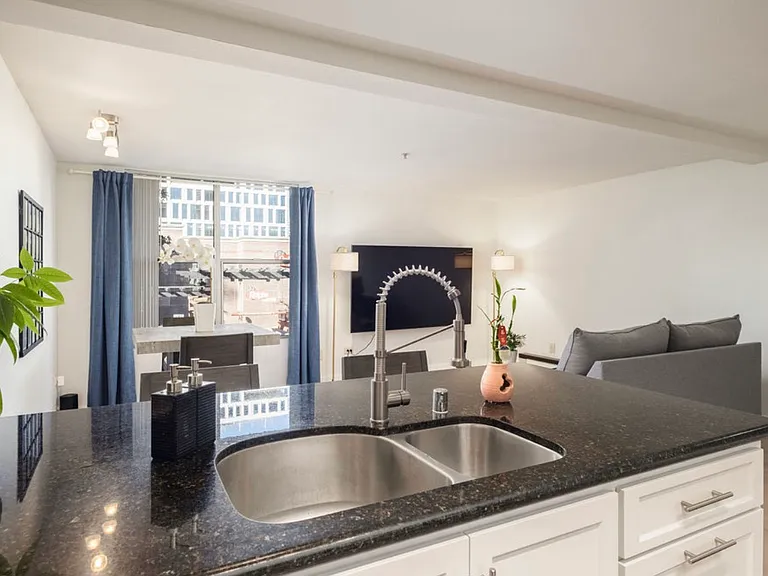 101 Market St #204 — Photo 8