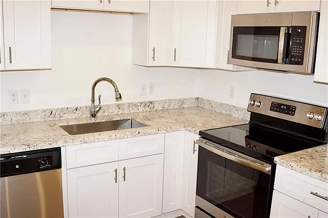 505 Lake Ave #11 — Photo 5