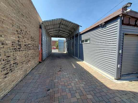 5th image of 4973 N Elston Ave
