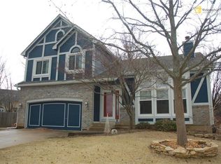 11425 S Northwood Cir, Olathe, KS 66061