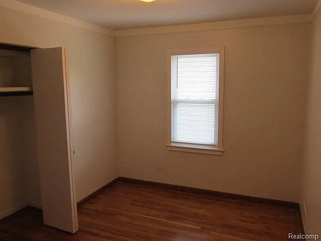 3 bed, 1.0 bath, 972 sqft, $1,650 — Photo 4