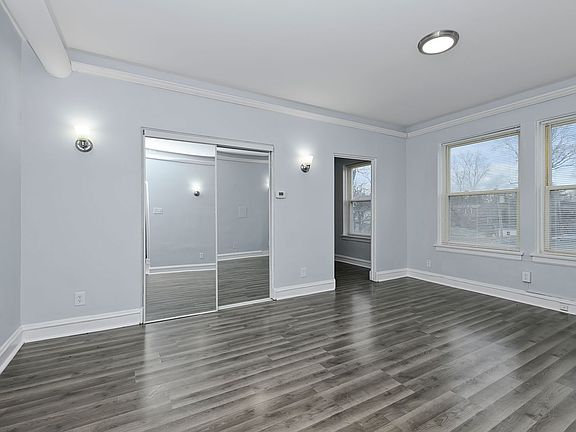 3rd image of 2324 W 111th St #205