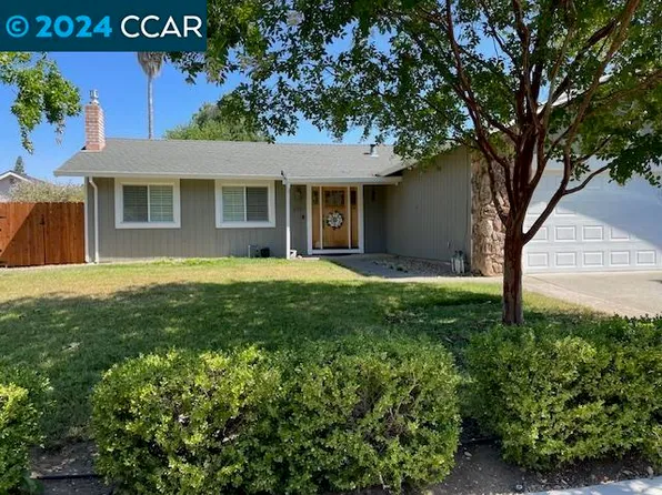 365 Evergreen Dr, Vacaville, CA 95688
