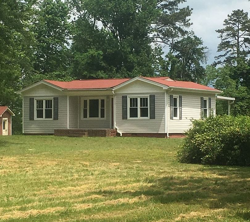 1st image of 135 Elrod Ln SE