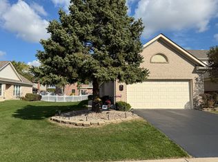 7832 Bristol Park Dr, Tinley Park, IL 60477