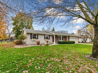 2709 W 96th St, Bloomington, MN 55431