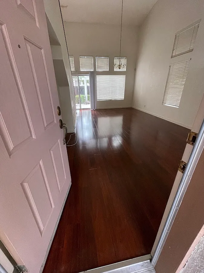 3 bed, 2.5 bath, 1631 sqft, $3,500 — Photo 4