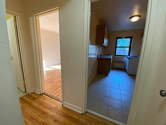 3rd image of 11631 170th St #42A