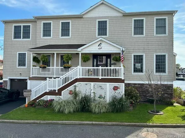 632 Arthur Street, Baldwin, NY 11510