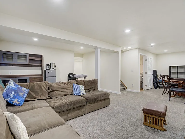 6244 Gemfield Dr — Photo 25