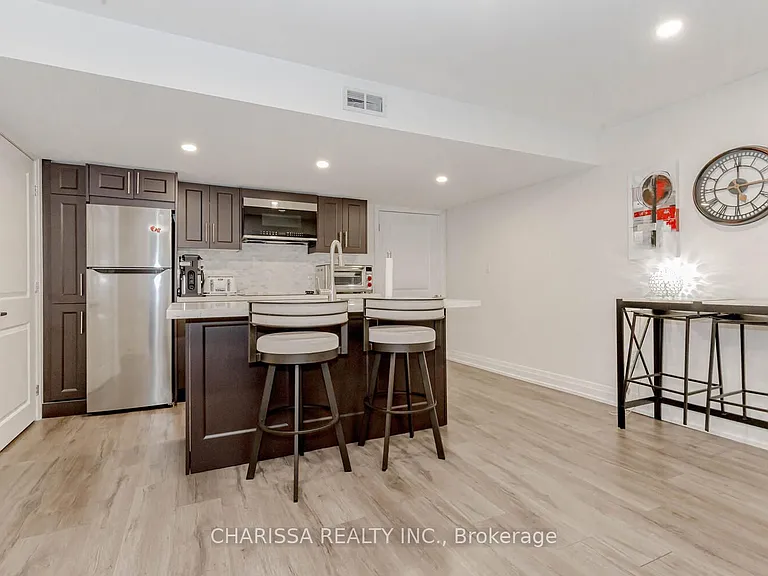 3321 Mintwood Cir — Photo 9