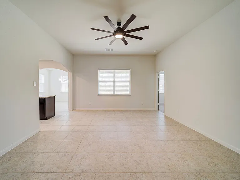 4517 Shy Creek Ln — Photo 5