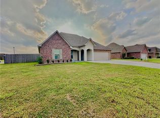 42568 Wynstone Dr, Prairieville, LA 70769