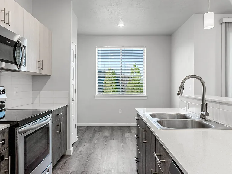 Northview Apartment Homes — Photo 13