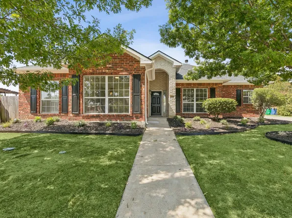636 Whitetail Deer Ln, Crowley, TX 76036