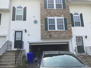 1404 Canterbury Dr #1404, Imperial, PA