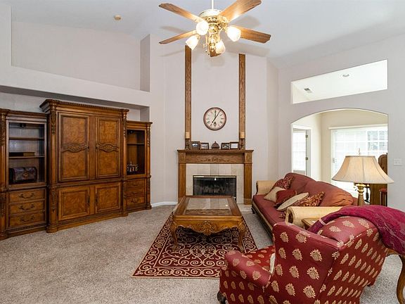 4th image of 9946 N Recreation Ave