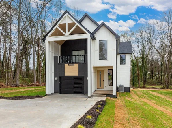 8 McKinley Dr, Greenville, SC 29611