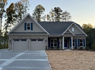 275 Vine Ridge Dr, Winston Salem, NC 27127