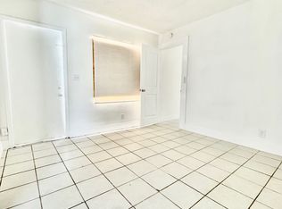1020 NW 6th Ave #E, Fort Lauderdale, FL 33311