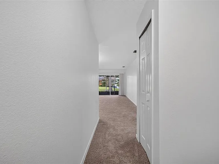 4796 Tangerine Ave #4796 — Photo 5