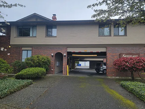 2130 Hoyt Ave #2 Photo 1