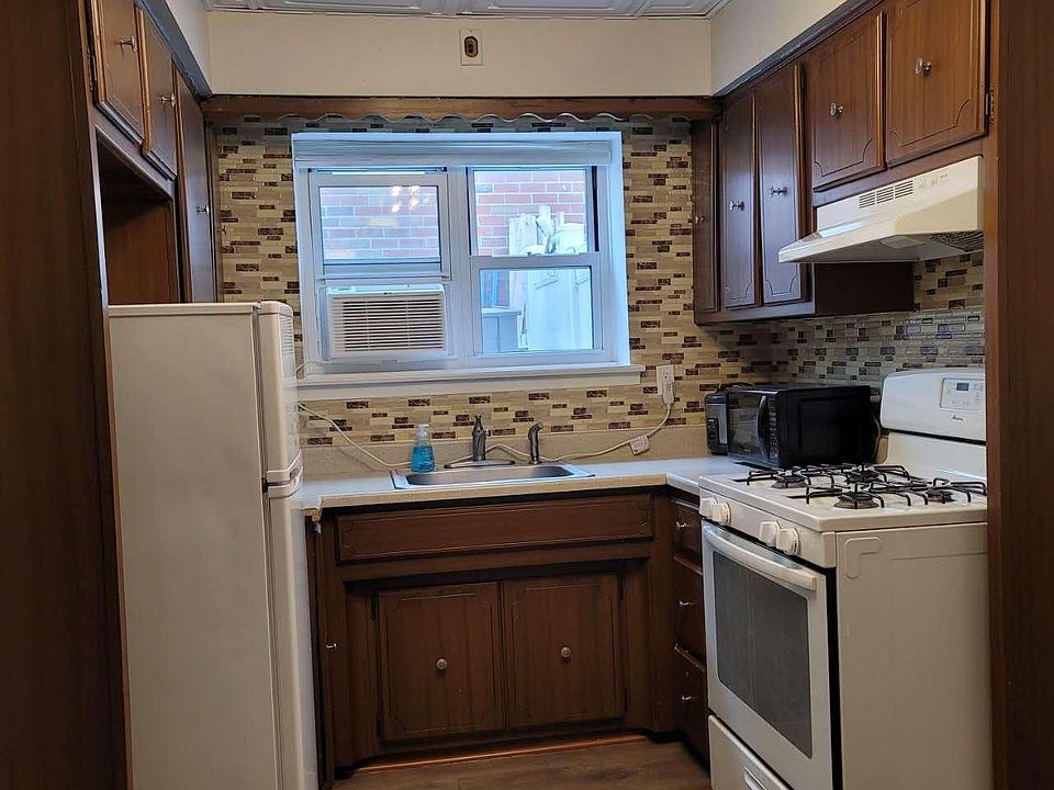 1st image of 69 McVeigh Ave Floor 1