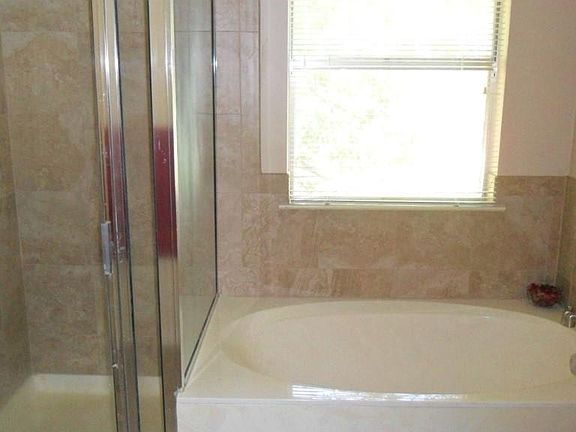 5th image of 7707 Montaque Dr
